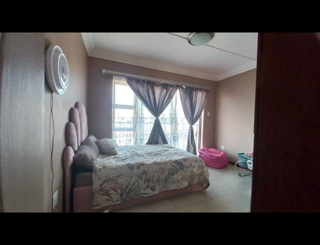 3 BEDROOM TOWNHOUSE TO LET IN SHELLYVALE
